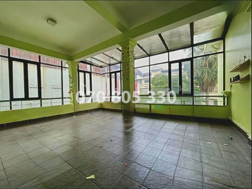 ហាងសំរាប់ជួលបឹងត្របែក  /  Shop for rent Boeng Trabaek