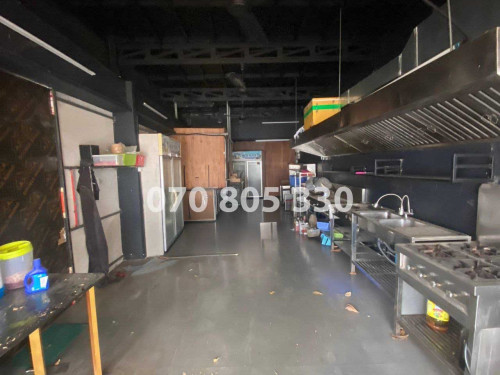 ហាងសំរាប់ជួលសន្ធរមុខ / Shop for rent Sonthomuk
