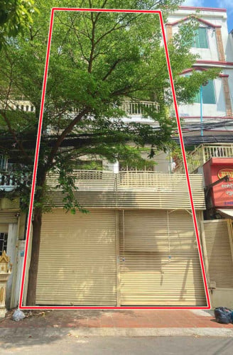 ហាងសំរាប់ជួលទំនុបទឹក  /  Shop for rent Tumnub Tuek