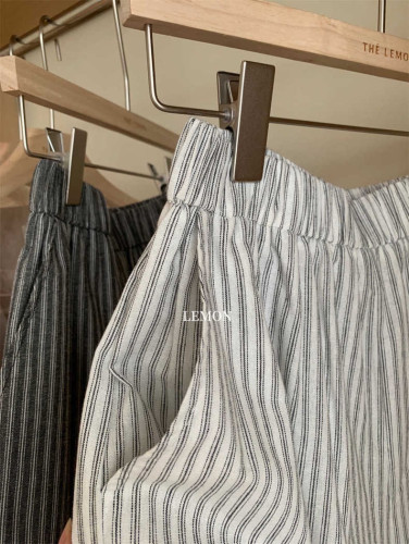 ខោខ្លី មានស្តុក Size S 12$