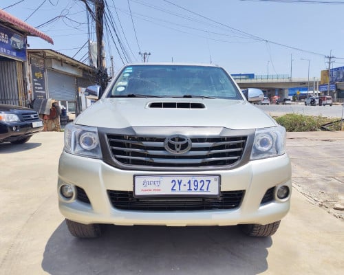 🚘Toyota Hilux Vigo ឆ្នាំ2014 លេខអូអូប៉ុងពីរ📥តម្លៃពិសេស28###$👍🏻ឆ្វេងហ្ស៊ីនក្រុមហ៊ុន toyota