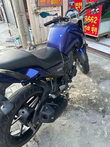 លក់Yamaha FZ390$