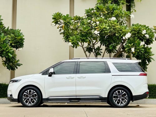 2021 Kia carnival full option