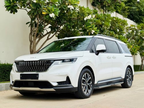 2021 Kia carnival full option