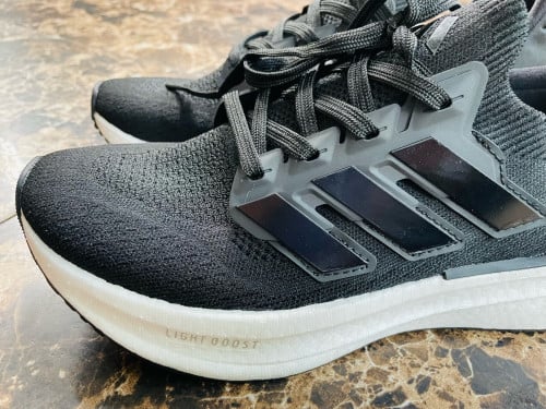 Adidas Ultraboost Light size 42