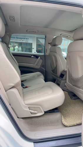Audi Q7 មានត្រឹមតែ​ 6500$ ដកឡានជិះភ្លាម