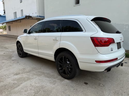 Audi Q7 year 2014 S’line full options