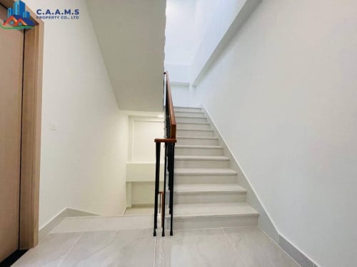 Building For Rent- Olympic