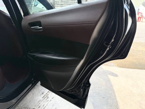 COROLLA. CROSS .2022. Fulloption