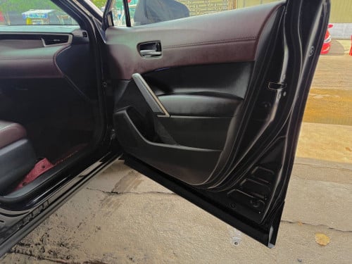 COROLLA. CROSS .2022. Fulloption