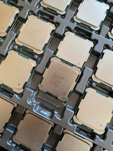 CPU Intel Xeon E5-2697V4 មួយទឹក