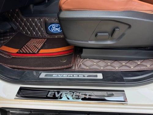 Ford Everest 2020 titanium full