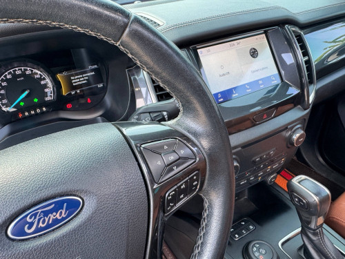 Ford Everest 2020 titanium full