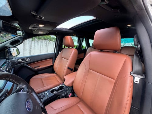 Ford Everest 2020 titanium full