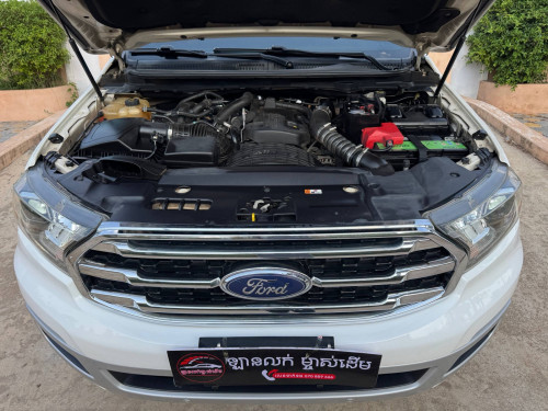 Ford Everest 2020 titanium full
