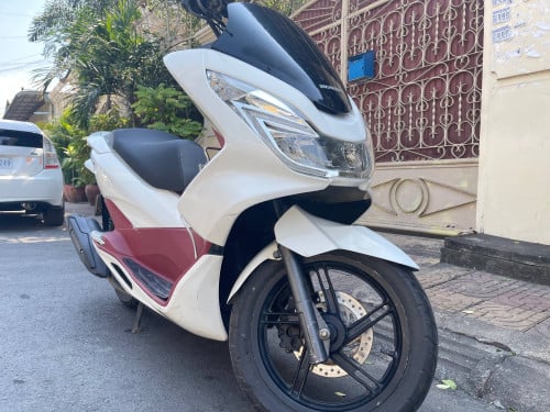 Honda PCX 2015 តម្លៃ 1170$ មានកាតគ្រី ☎️0969928327☎️