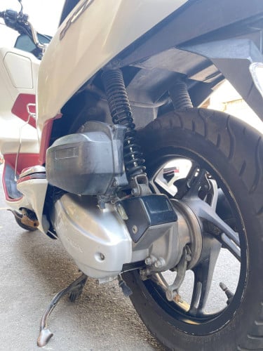 Honda PCX 2015 តម្លៃ 1170$ មានកាតគ្រី ☎️0969928327☎️