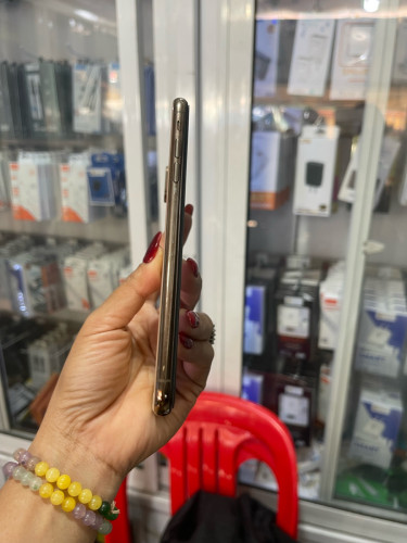 iPhone Xsmax 64GB/LLថ្ម74%តួរ97%សុីនសានុំ