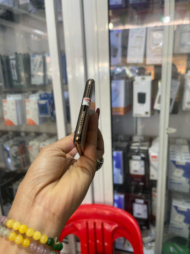 iPhone Xsmax 64GB/LLថ្ម74%តួរ97%សុីនសានុំ
