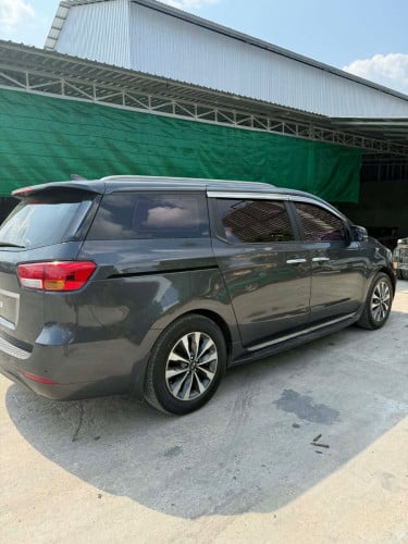 Kia carnival 2015