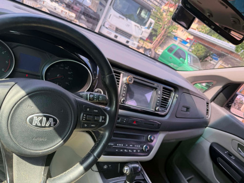 Kia carnival 2015