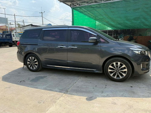 Kia carnival 2015