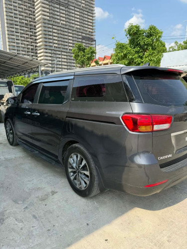 Kia carnival 2015