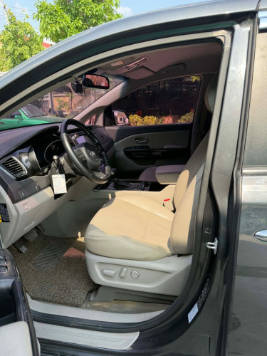 Kia carnival 2015