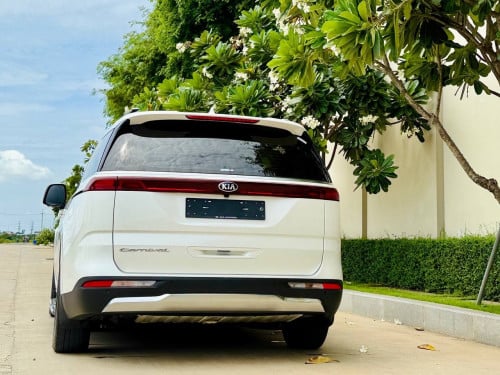 Kia carnival 2021
