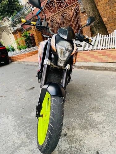 KTM DUKE (590$)2016 India 200cc have id card