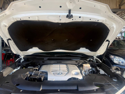 Lexus 570. ឆ្នាំ 2015 ឡេីង 2021 ឡេីង ក្នុង ក្រៅ Arab