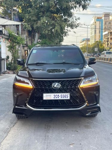 Lexus LX570 2020 Kuro