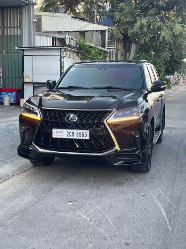 Lexus LX570 2020 Kuro