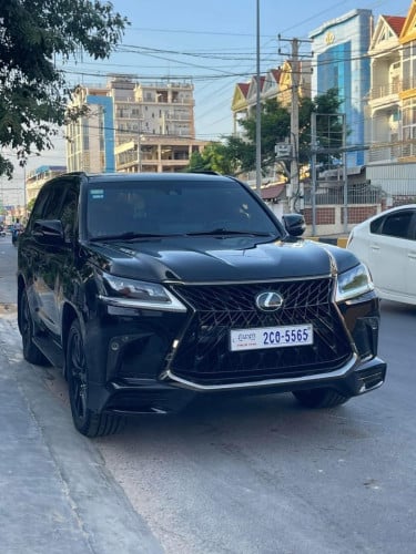 Lexus LX570 2020 Kuro