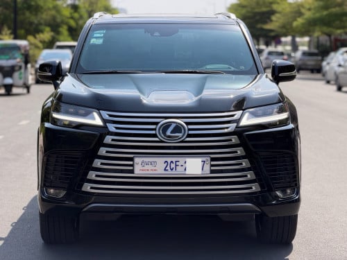 Lexus LX600 ឆ្នាំ2024 Turbo sport Full Option 25 Speakers ម្ចាស់ដើមប្រើបាន1មុឺនគីឡូជាង នៅស្កុត1ជុំ