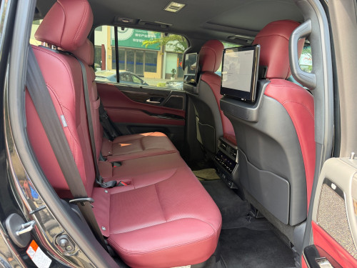 Lexus LX600 ឆ្នាំ2024 Turbo sport Full Option 25 Speakers ម្ចាស់ដើមប្រើបាន1មុឺនគីឡូជាង នៅស្កុត1ជុំ