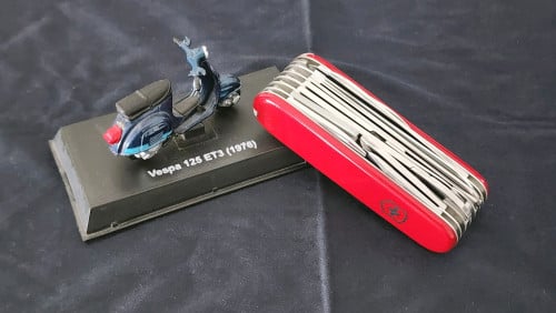 Like New Victorinox Swiss Knife 65 usd