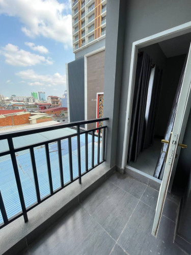 Nice Western Studio Apartment Elevator near Orrusey Market