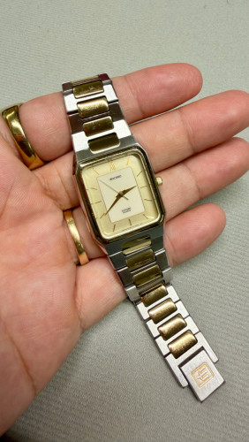 Original Vintage CITIZEN Exceed Tank Quartz Slim Two-Tone Champagne Dial 1997 - (Condition 70%)