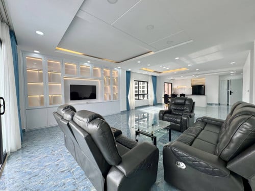 Penthouse 3 Bed TTP for Rent