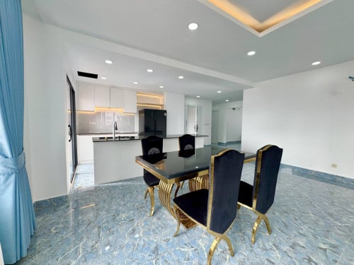 Penthouse 3 Bed TTP for Rent