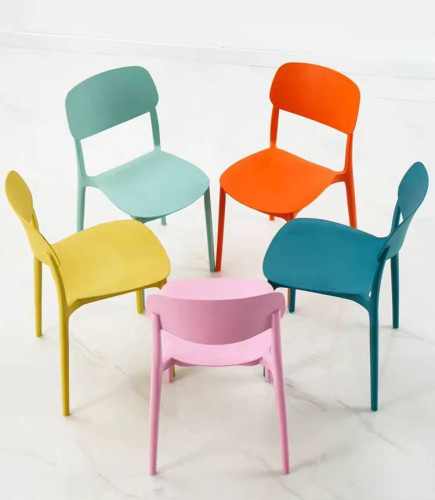 Plastic chair available in stock full color ( កៅអីជ័រស្វិត)