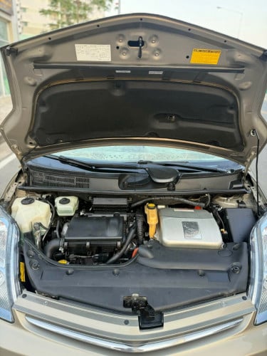 Prius06 Full option ឡានស្អាត ស្លាកលេខAU ប្រើផ្ទាល់ចង់លក់តំលៃ9xxx$ តេឡេក្រាម016679797