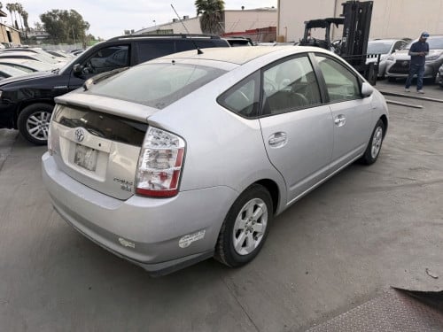 Prius2006 full ពណ័ប្រាក់