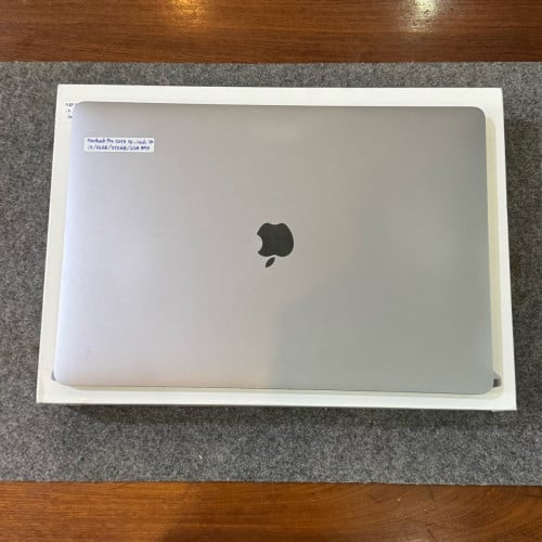 MacBook Pro 2019 16-inch CPU i7 | 16G | 512G | VGA 4G មួយទឹកស្អាត ធានា 3 ខែ