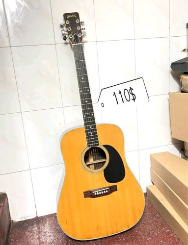 Suzuki high quality guitar មួយទឹកជប៉ុន