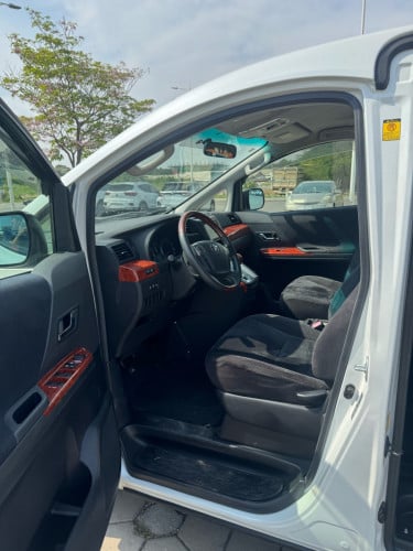 TOYOTA ALPHARD 2011 23400$ សាងបានចរចារបាន