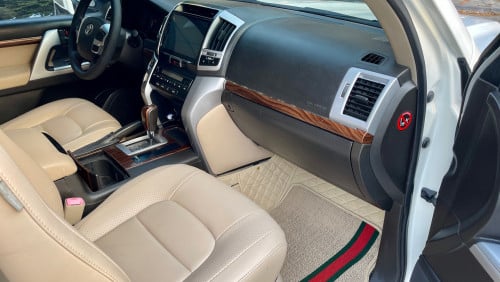 Toyota Land Cruiser 2009 V6 Urgent sale!!!