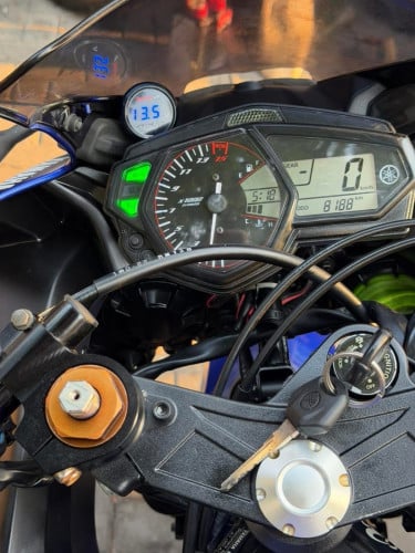 Yamaha R25 99%