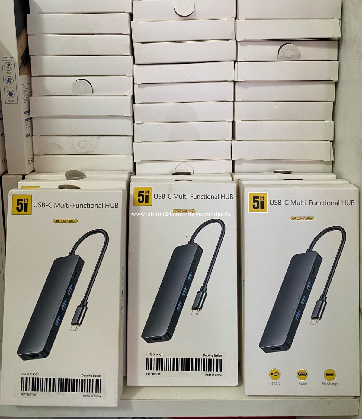 USB C to HDMI 1port,USB 3.0 3port,USBC 1port